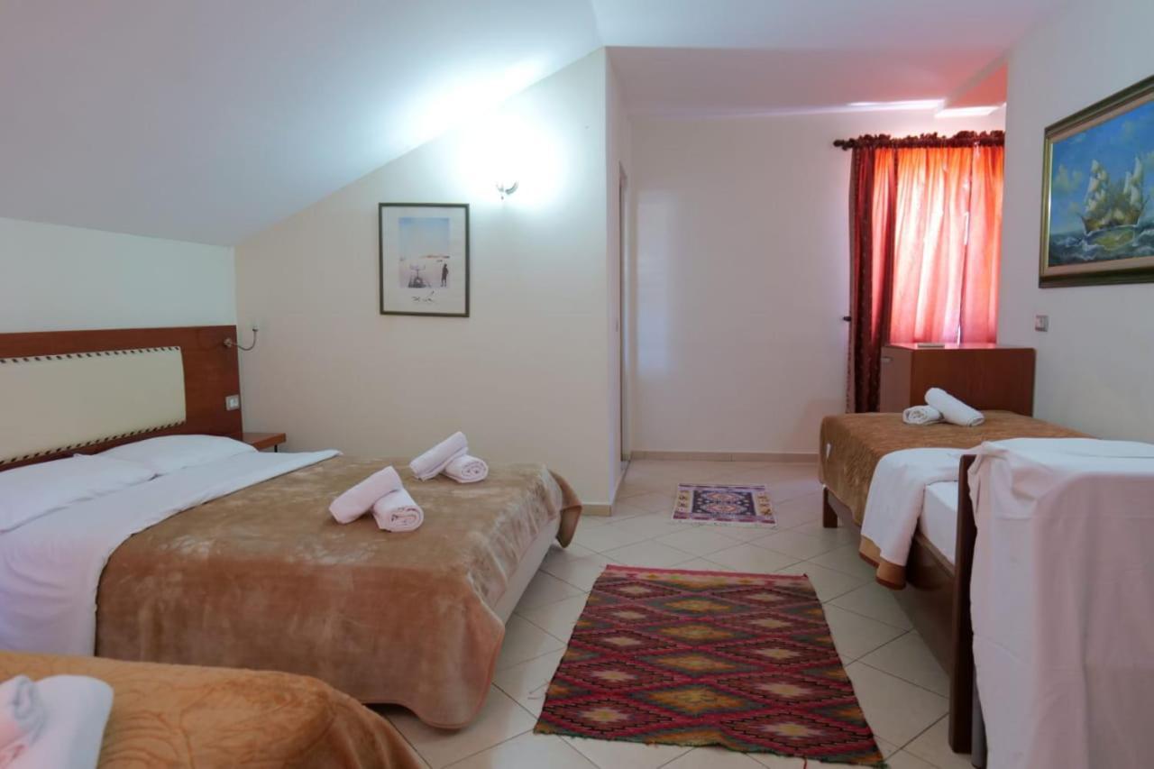Hotel Veli Саранда Экстерьер фото