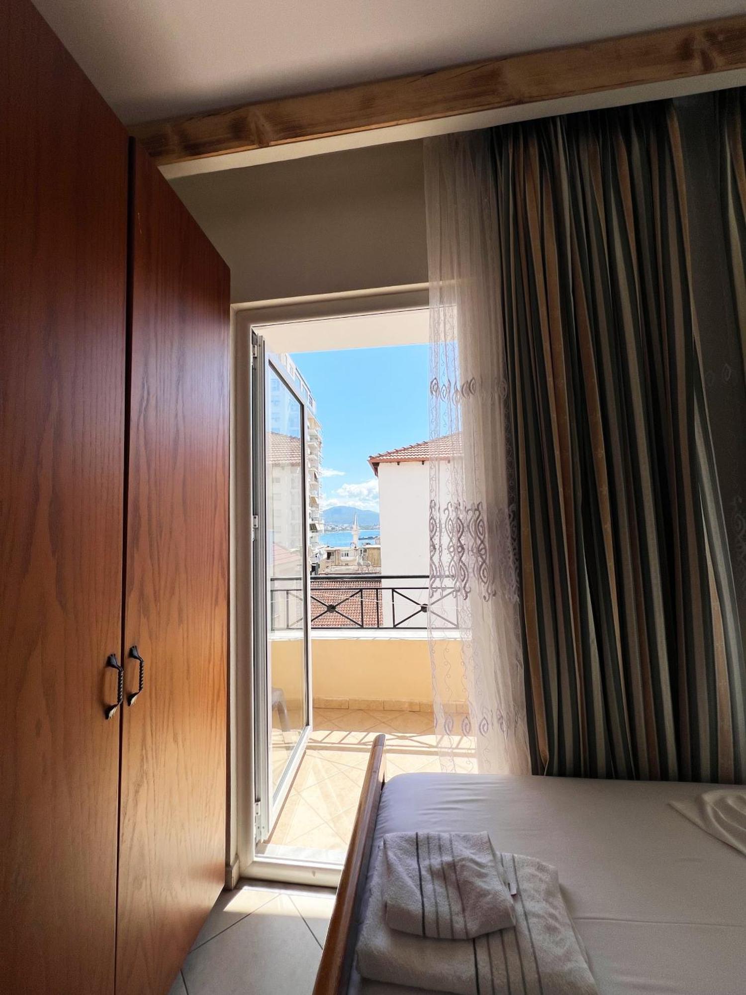 Hotel Veli Саранда Экстерьер фото