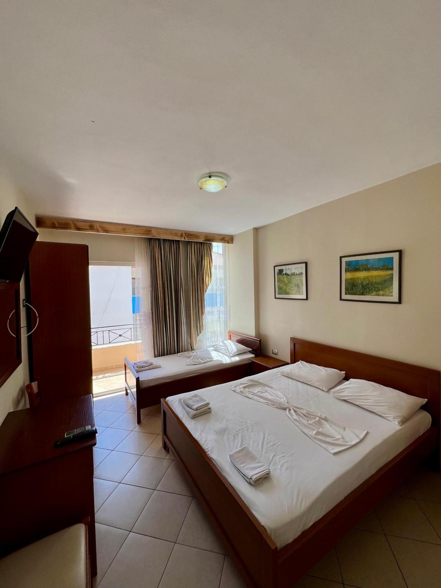 Hotel Veli Саранда Экстерьер фото