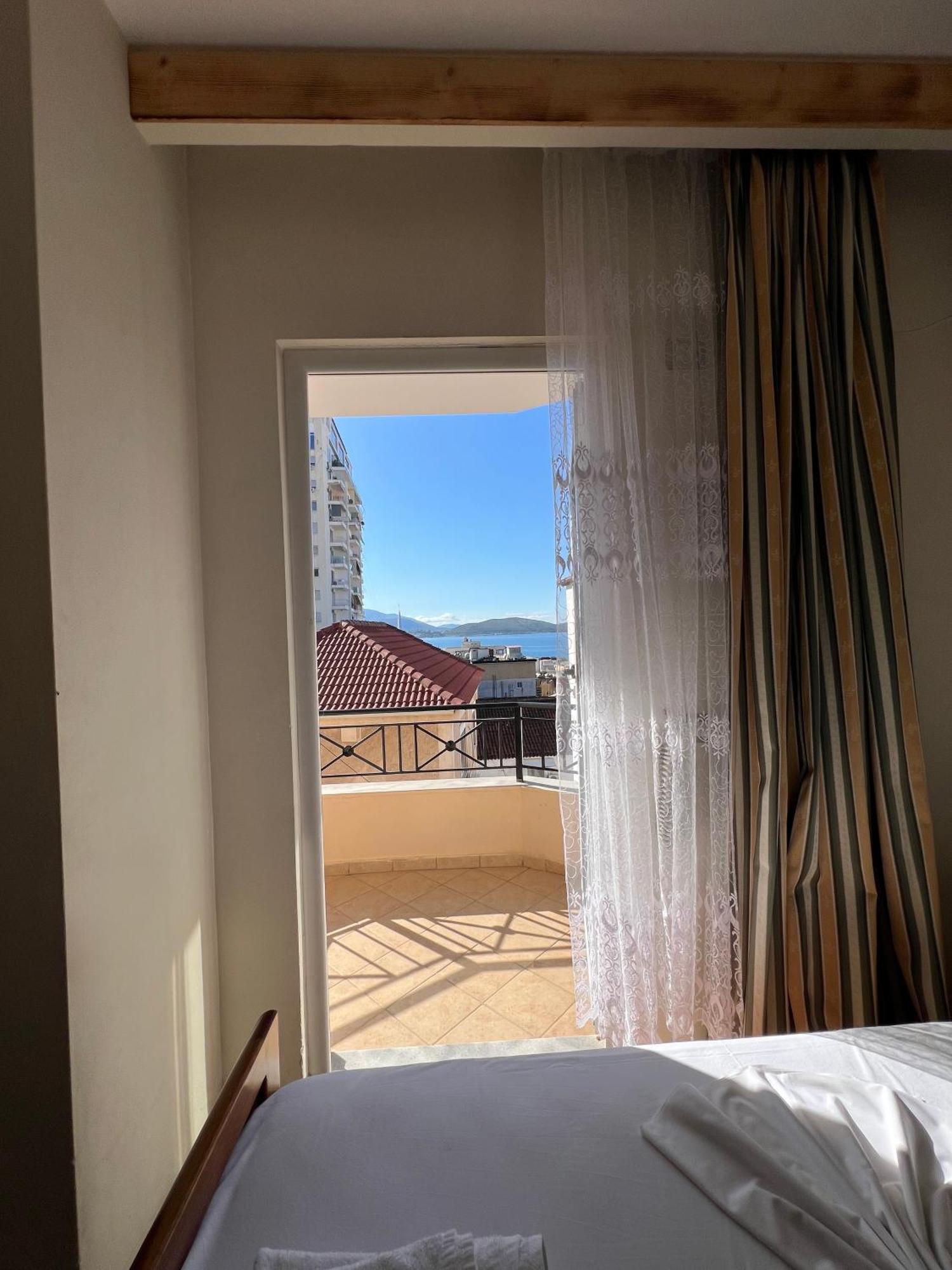 Hotel Veli Саранда Экстерьер фото